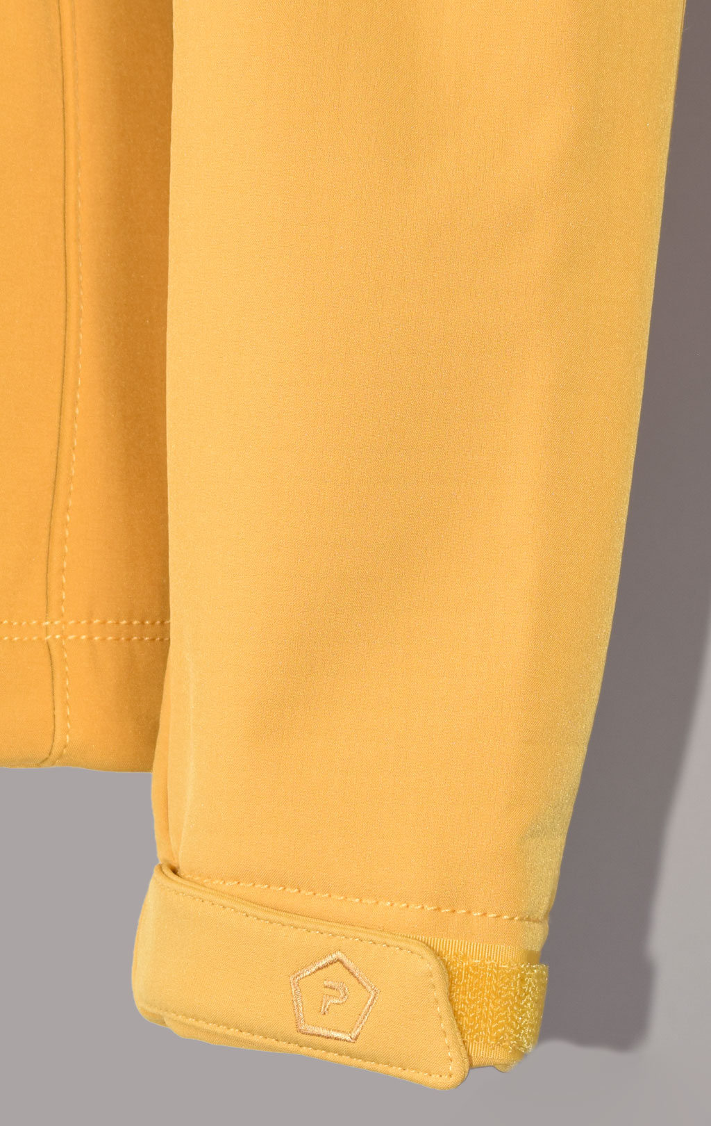 Женская куртка тактическая softshell Pentagon мембрана ARTAXES Soft Shell yellow tuscan-70 08011w 