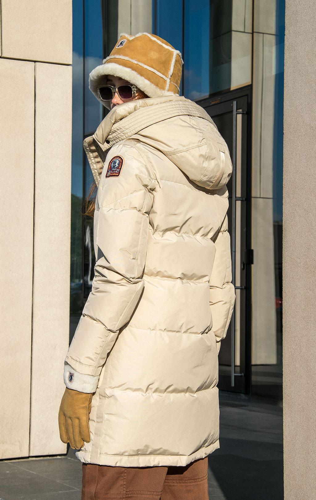 Женская куртка-пуховик PARAJUMPERS LONG BEAR CORE FW 23/24 tapioca 