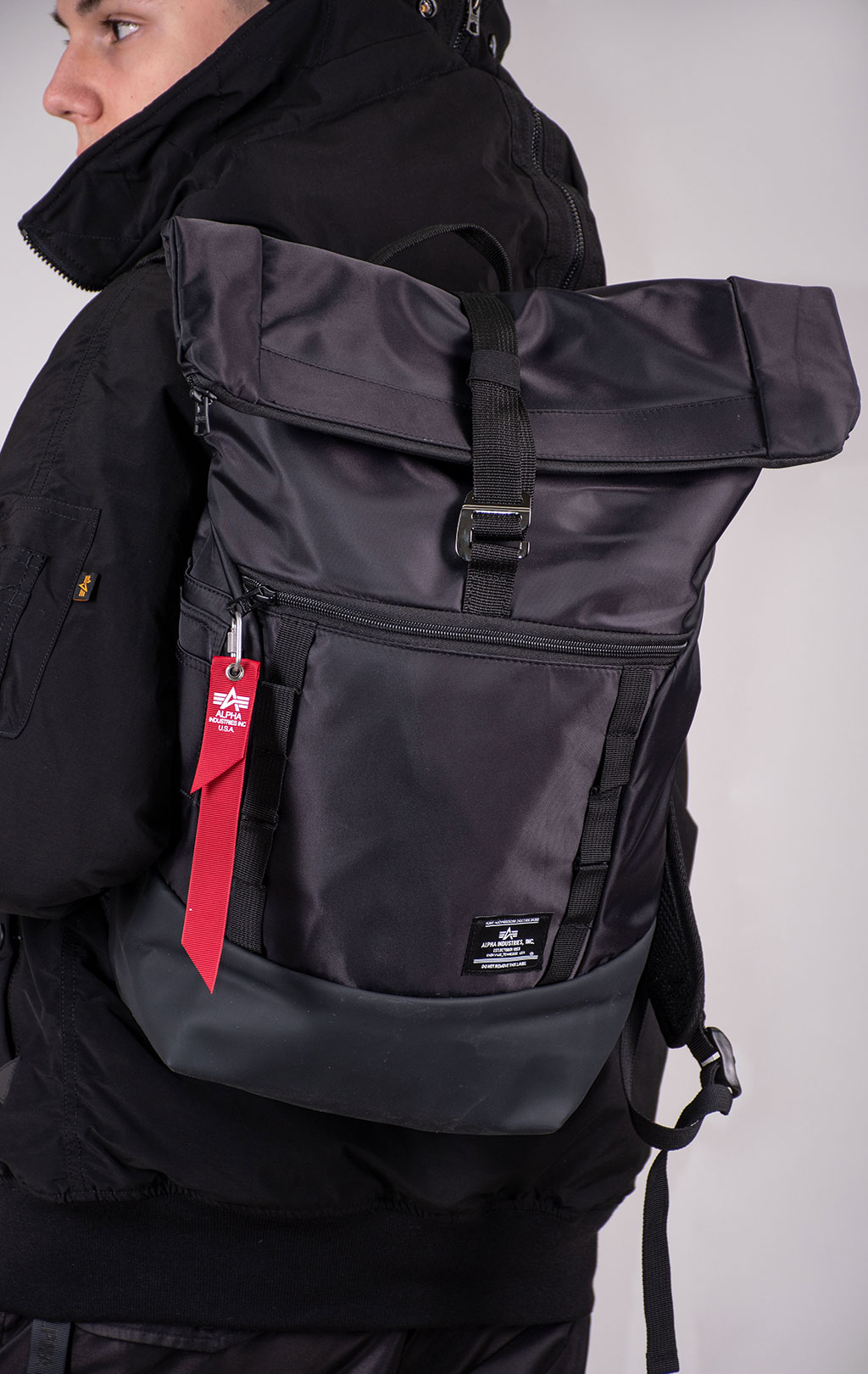 Рюкзак ALPHA INDUSTRIES CREW RT BAG FW24/25 black 