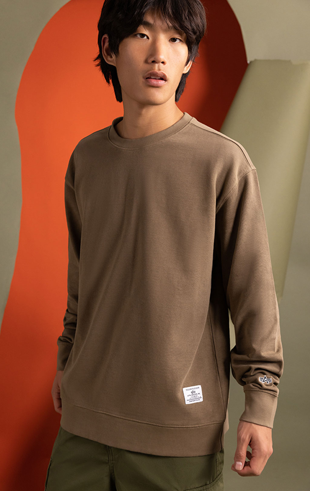 Свитшот ALPHA INDUSTRIES ESSENTIAL CREWNECK FW 24/25 coyote brown 