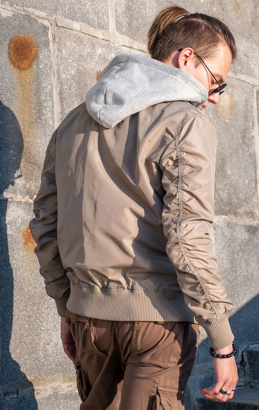 Ветровка-бомбер ALPHA INDUSTRIES TT HOOD MA-1 vintage sand 