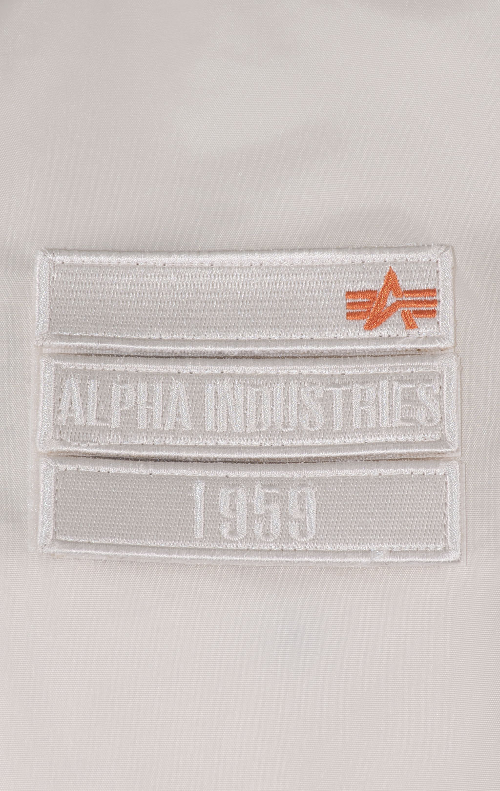 Ветровка-бомбер лётная ALPHA INDUSTRIES TT HOOD CUSTOM MA-1 jet stream white 