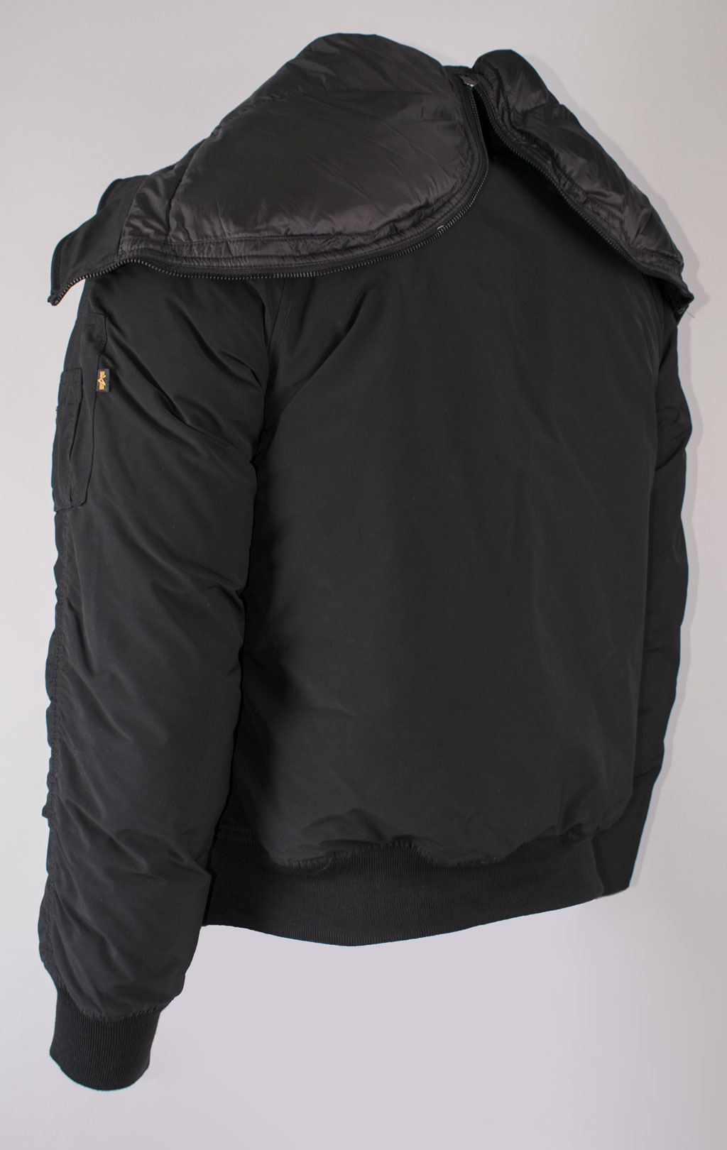 Аляска ALPHA INDUSTRIES ALTITUDE N-2B FW 24/25 black 