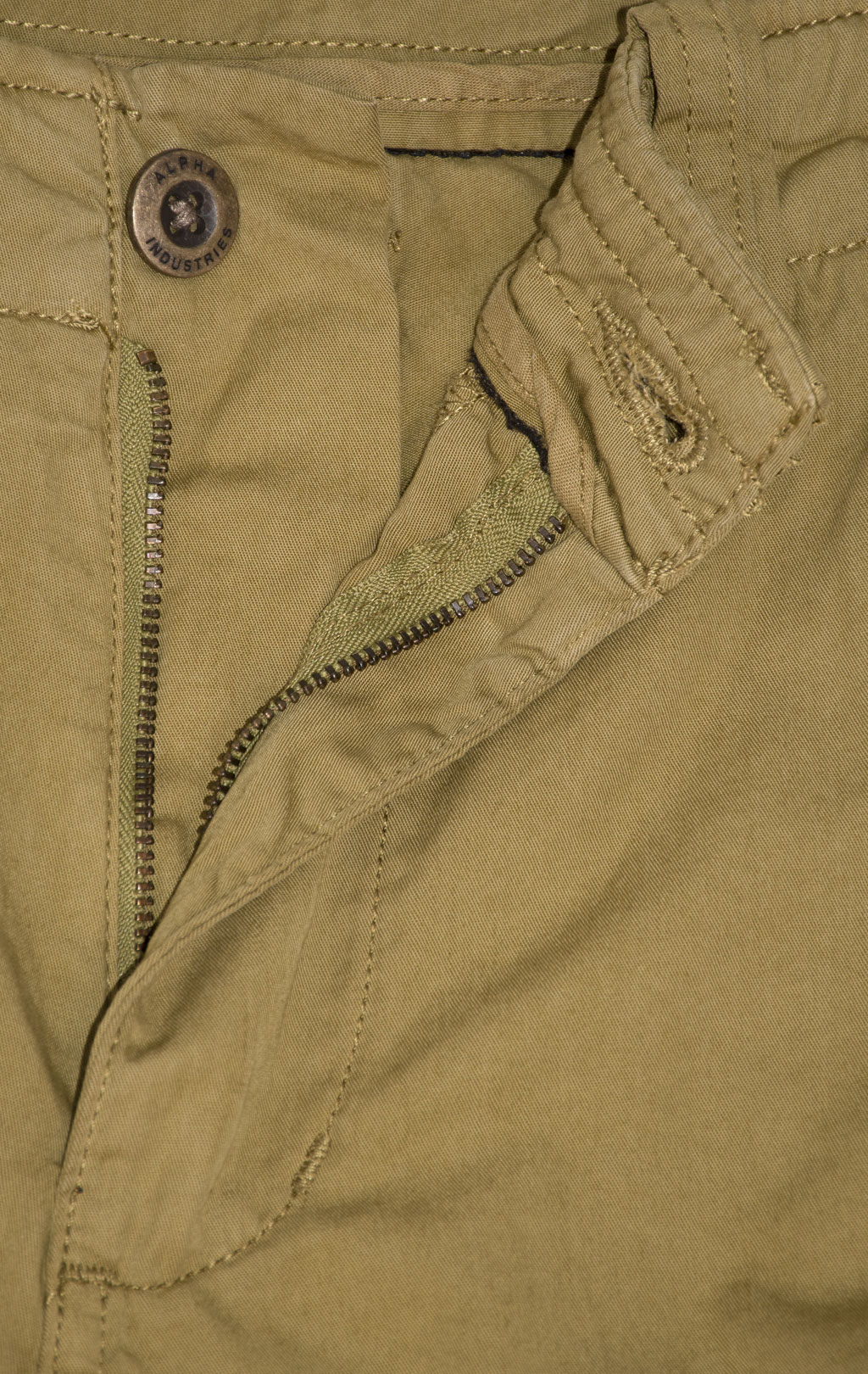 Шорты ALPHA INDUSTRIES JET khaki green 