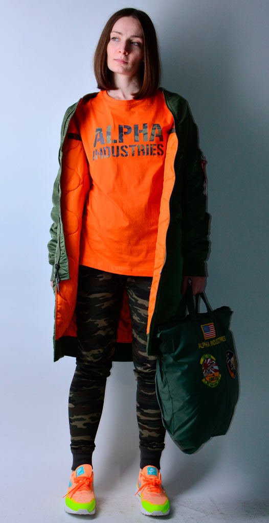 Женская куртка-бомбер удлинённая ALPHA INDUSTRIES MA-1 COAT sage green 