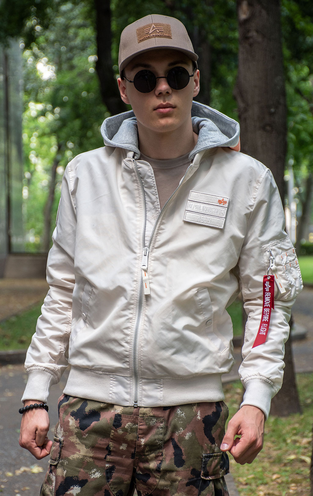 Ветровка-бомбер лётная ALPHA INDUSTRIES TT HOOD CUSTOM MA-1 jet stream white 