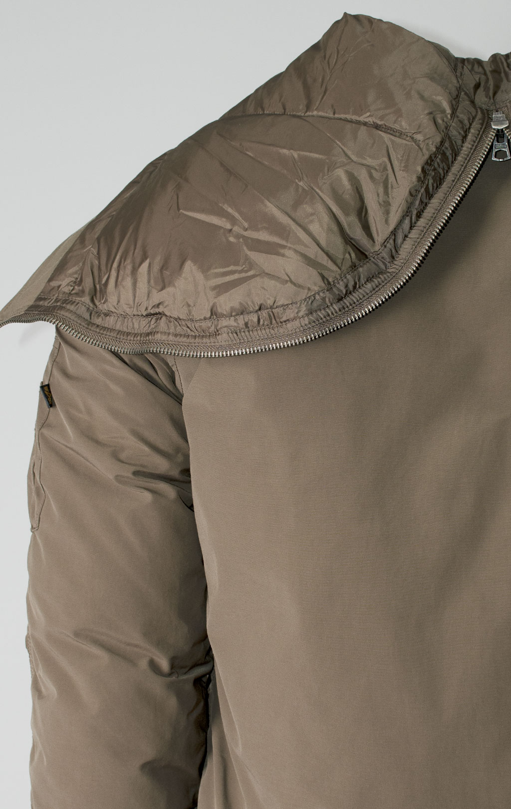 Аляска ALPHA INDUSTRIES ALTITUDE N-2B FW 24/25 coyote brown 