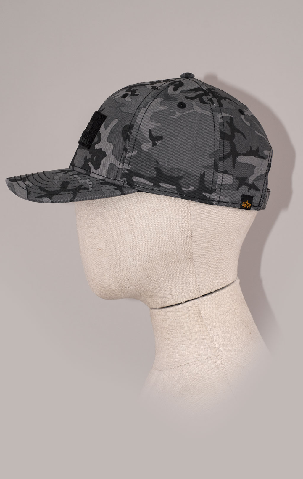 Бейсболка ALPHA INDUSTRIES VELCRO CAP black camo 