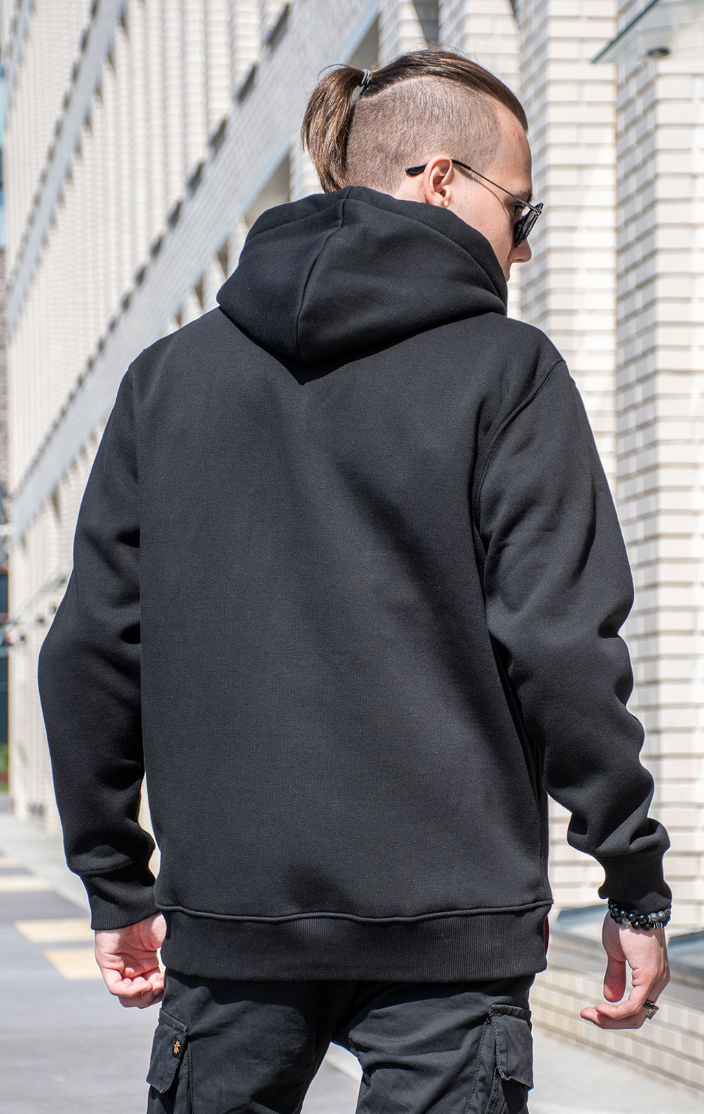 Толстовка ALPHA INDUSTRIES BASIC ZIP HOODY black 