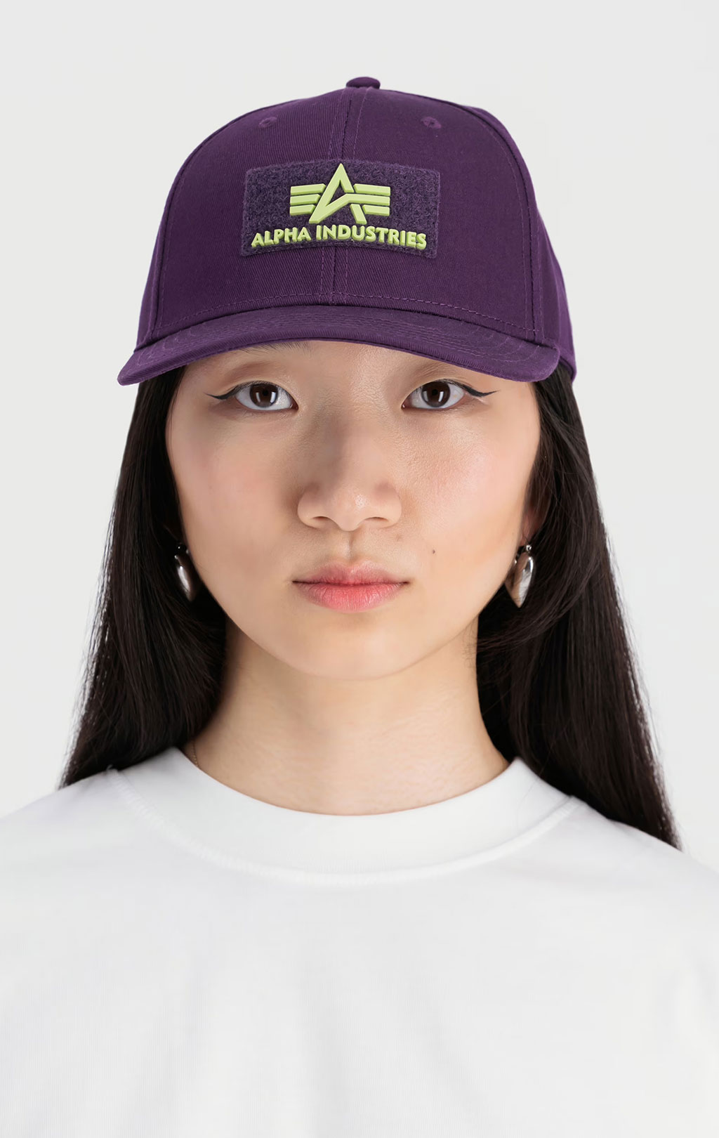 Бейсболка ALPHA INDUSTRIES VELCRO CAP II plum 