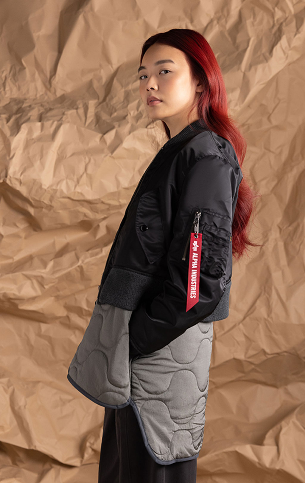 Женская куртка ALPHA INDUSTRIES MA-1 LINER FW 24/25 black 