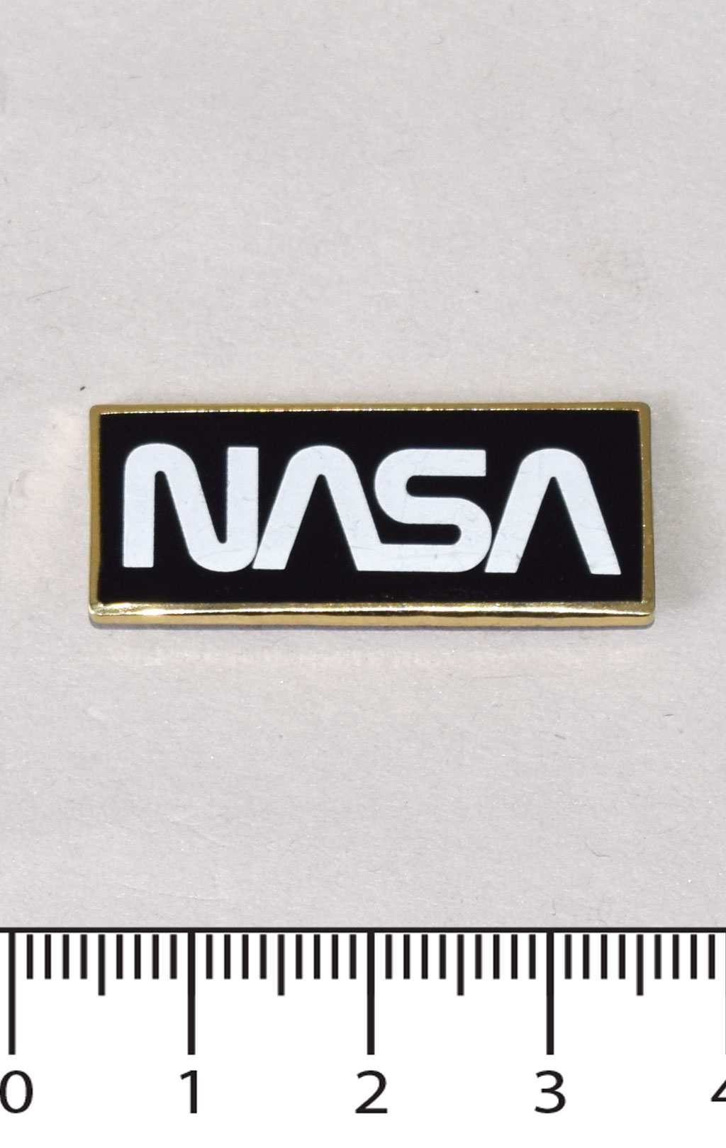 Знак NASA полоска black (P61737) 