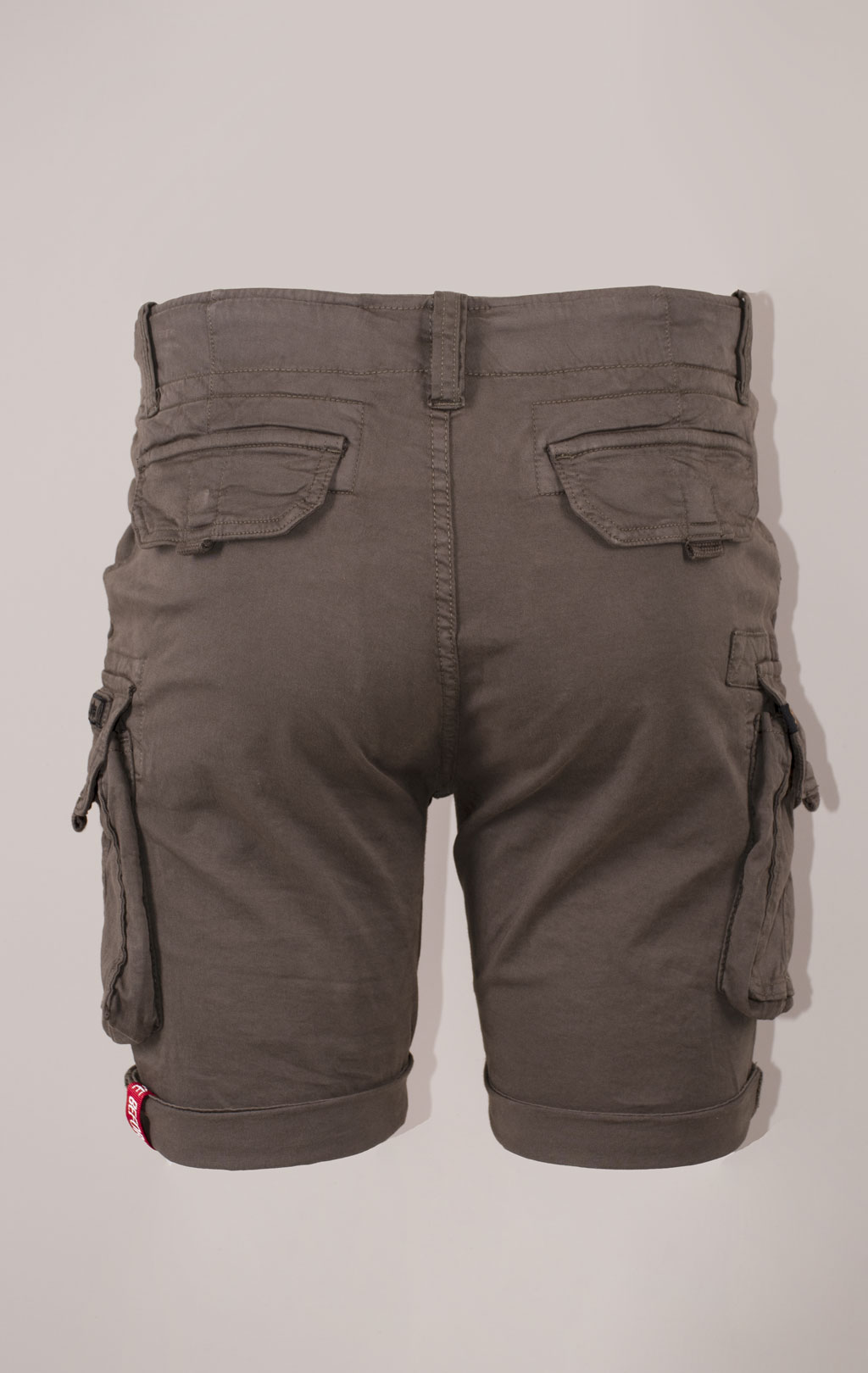 Шорты ALPHA INDUSTRIES CREW SHORT grey black 