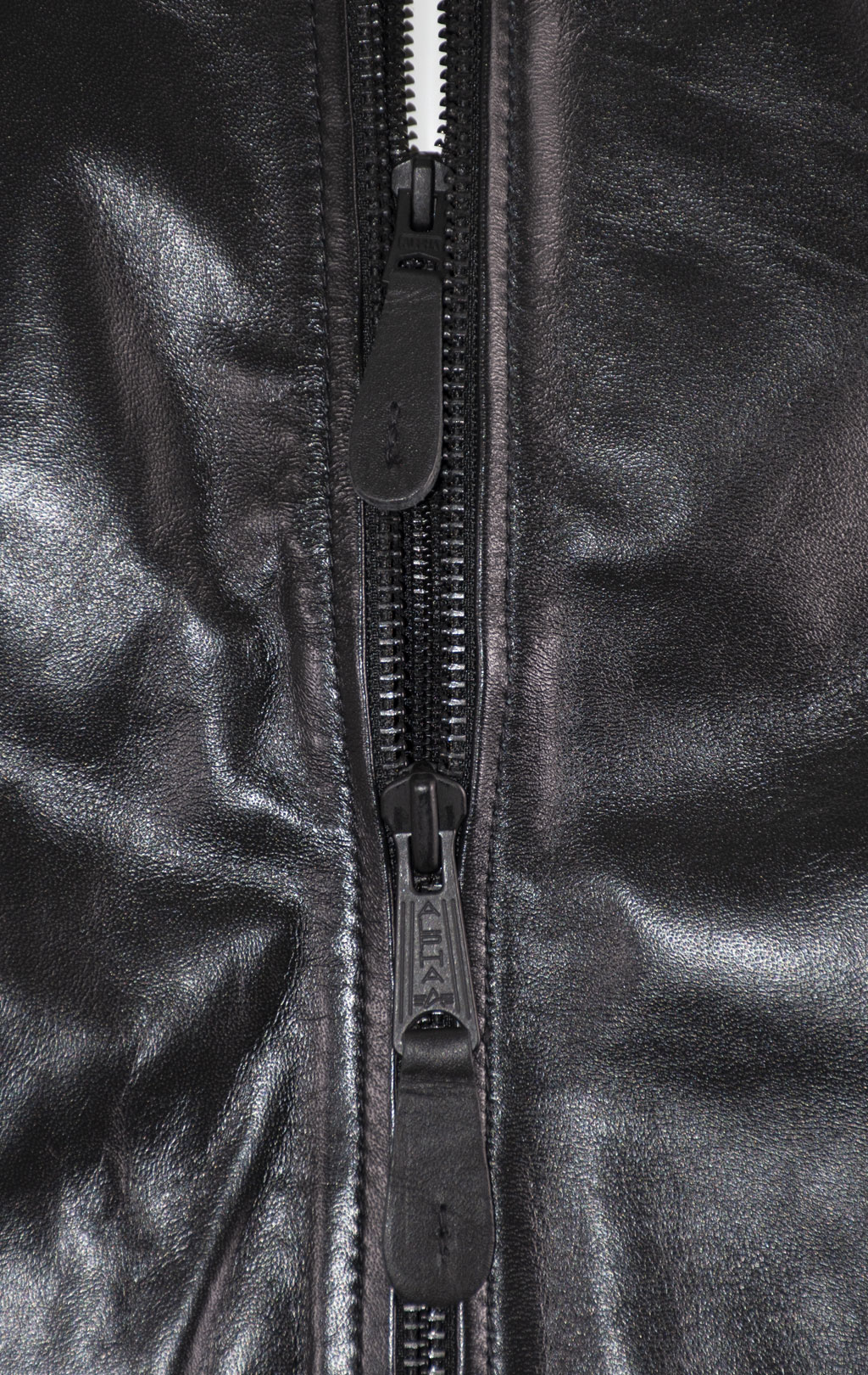 Куртка-бомбер лётная ALPHA INDUSTRIES D-Tec leather LW MA-1 кожа black/black 