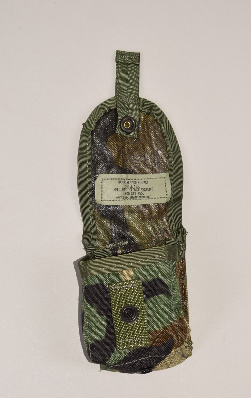 Подсумок гранатный Hand Grenade MOLLE camo woodland США
