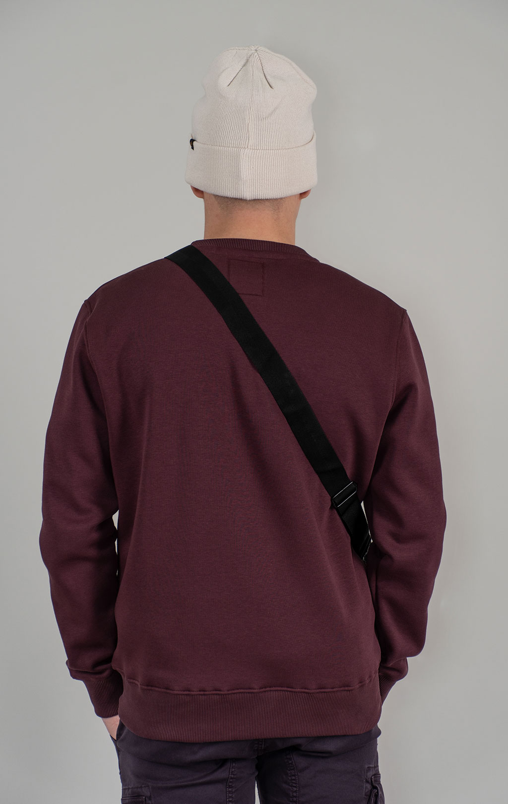 Свитшот ALPHA INDUSTRIES BASIC SWEATER SMALL LOGO deep maroon 