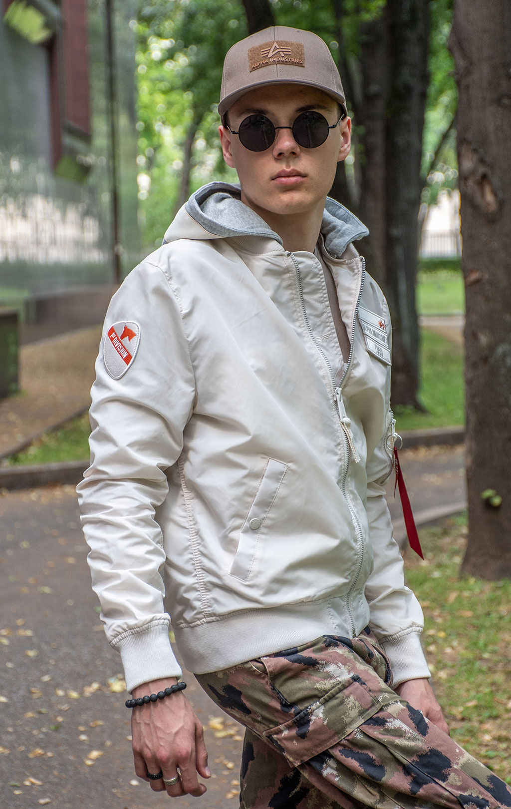 Ветровка-бомбер лётная ALPHA INDUSTRIES TT HOOD CUSTOM MA-1 jet stream white 