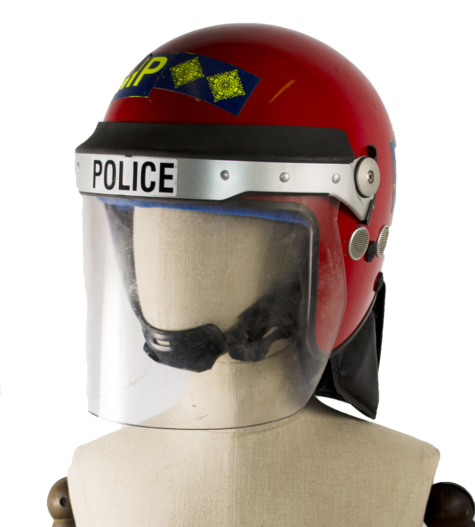 Шлем POLICE с забралом red б/у Англия