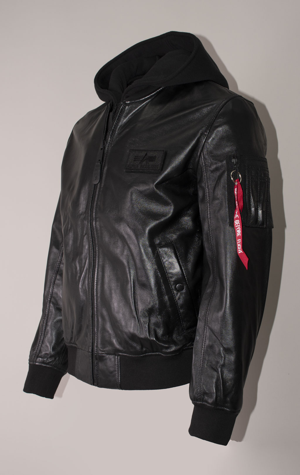 Куртка-бомбер лётная ALPHA INDUSTRIES D-Tec leather LW MA-1 кожа black/black 