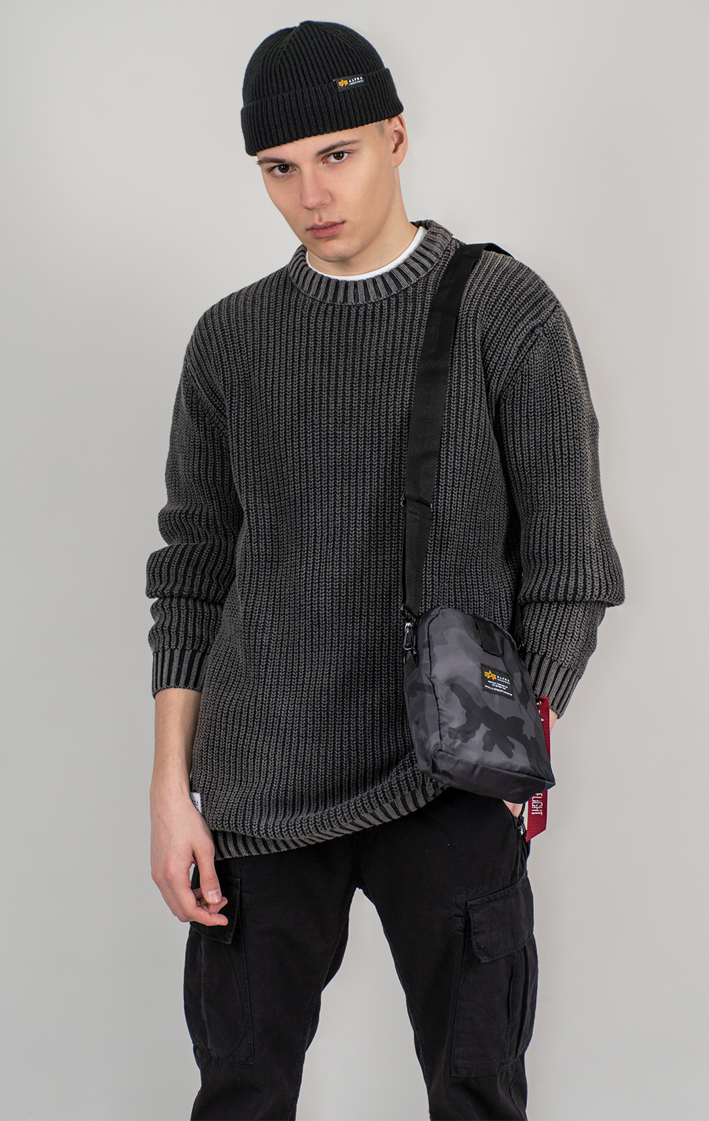 Свитер ALPHA INDUSTRIES ACID PULLOVER black 