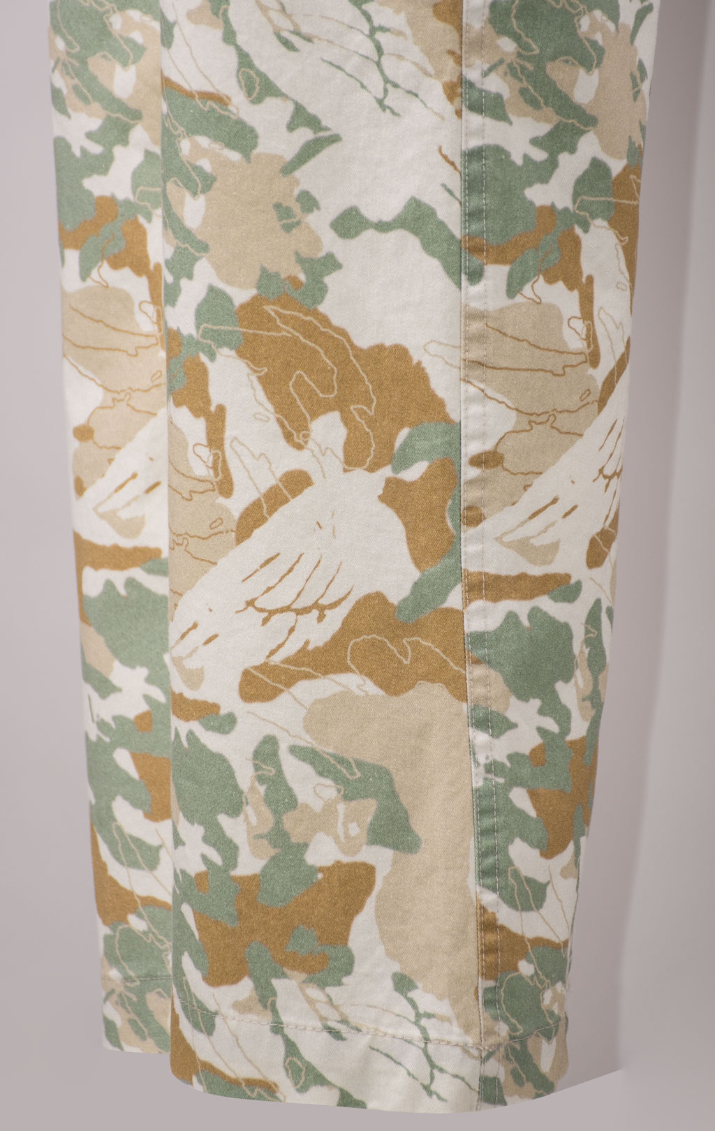 Женские брюки-карго AERONAUTICA MILITARE SS 24/TN camouflage naturale/salvia (PA 1595) 