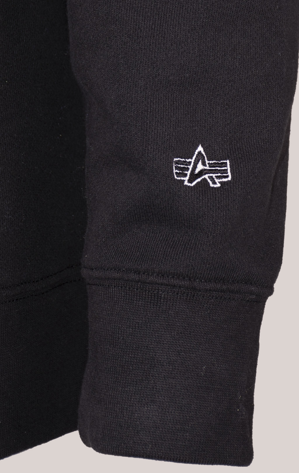 Толстовка ALPHA INDUSTRIES ESSENTIAL FRENCH TERRY HOODIE FW 24/25 black 