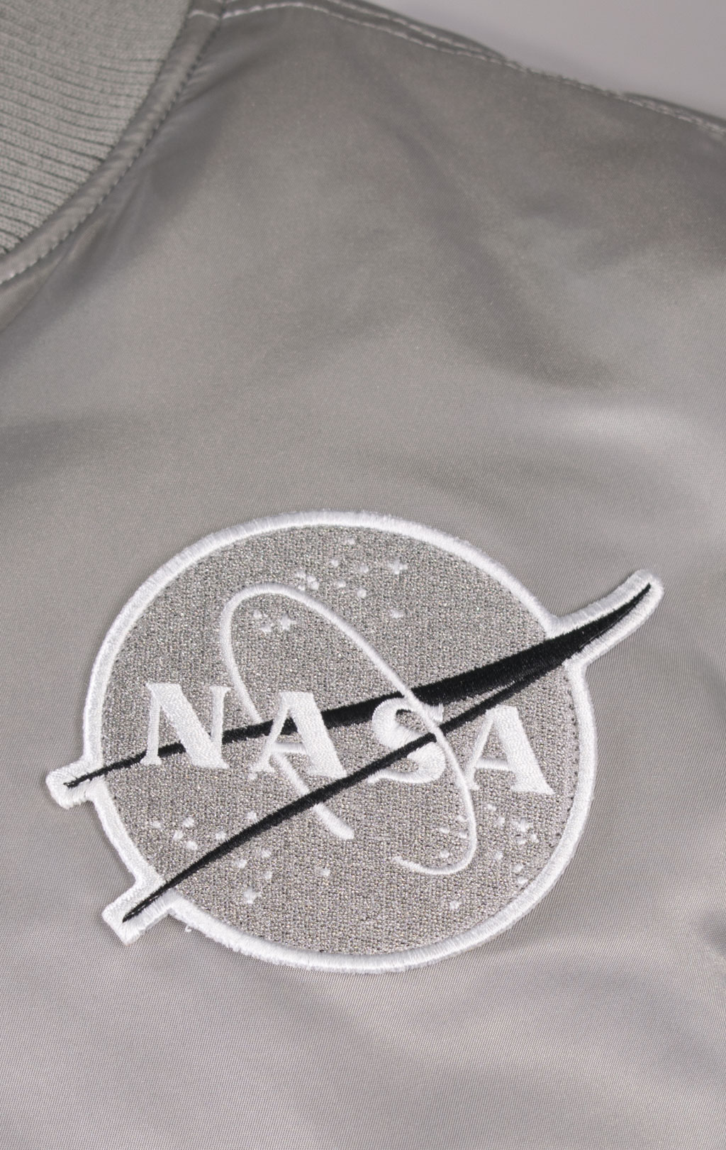 Бомбер ALPHA INDUSTRIES VF NASA MA-1 silver 