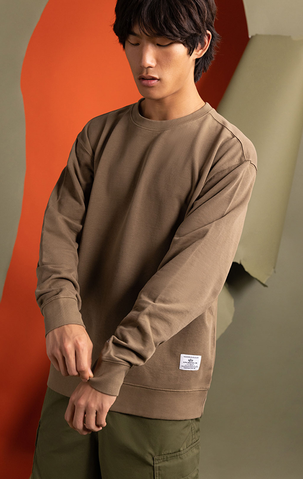 Свитшот ALPHA INDUSTRIES ESSENTIAL CREWNECK FW 24/25 coyote brown 