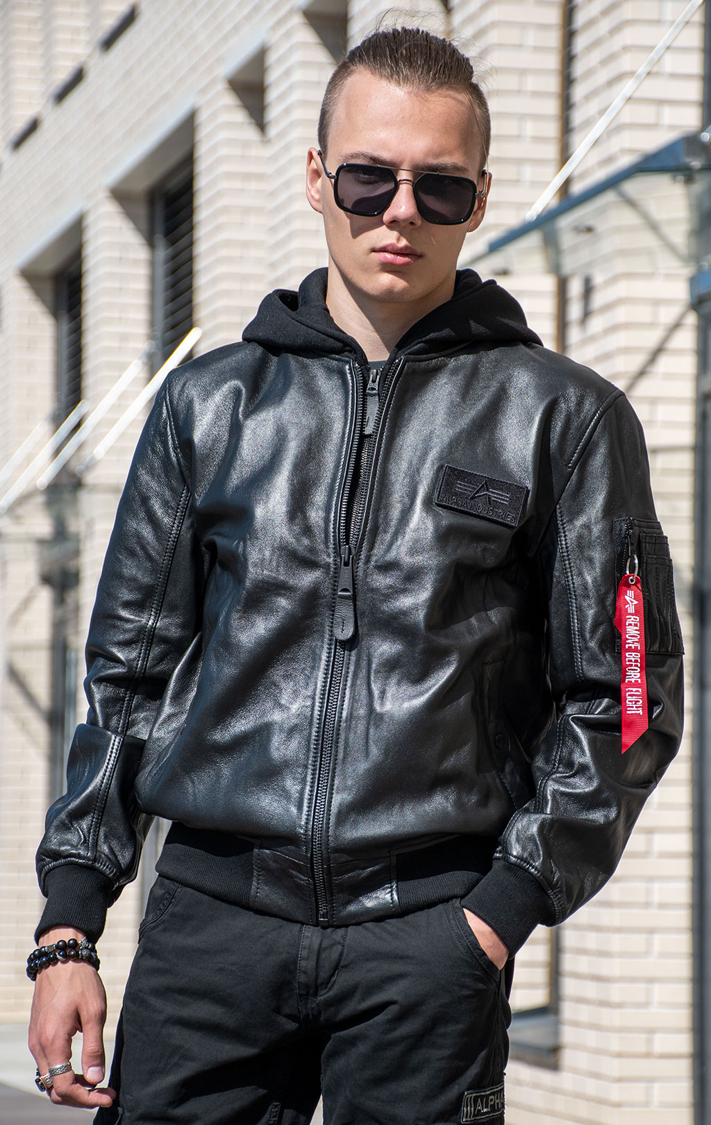 Куртка-бомбер лётная ALPHA INDUSTRIES D-Tec leather LW MA-1 кожа black/black 