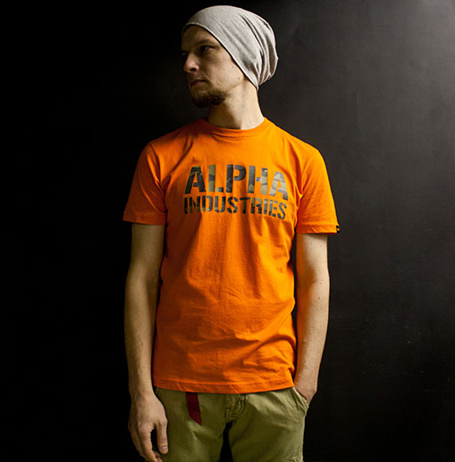 фирменная футболка альфа, футболка оранжевая с логотипом Alpha Industries