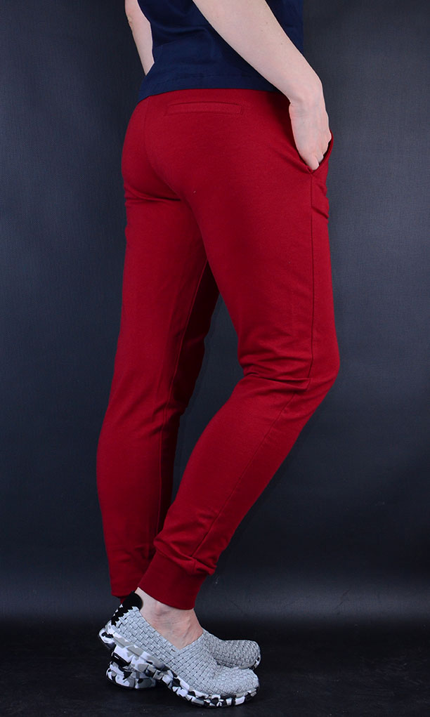спортивные брюки женские вид сзади, красные спорт штаны женские