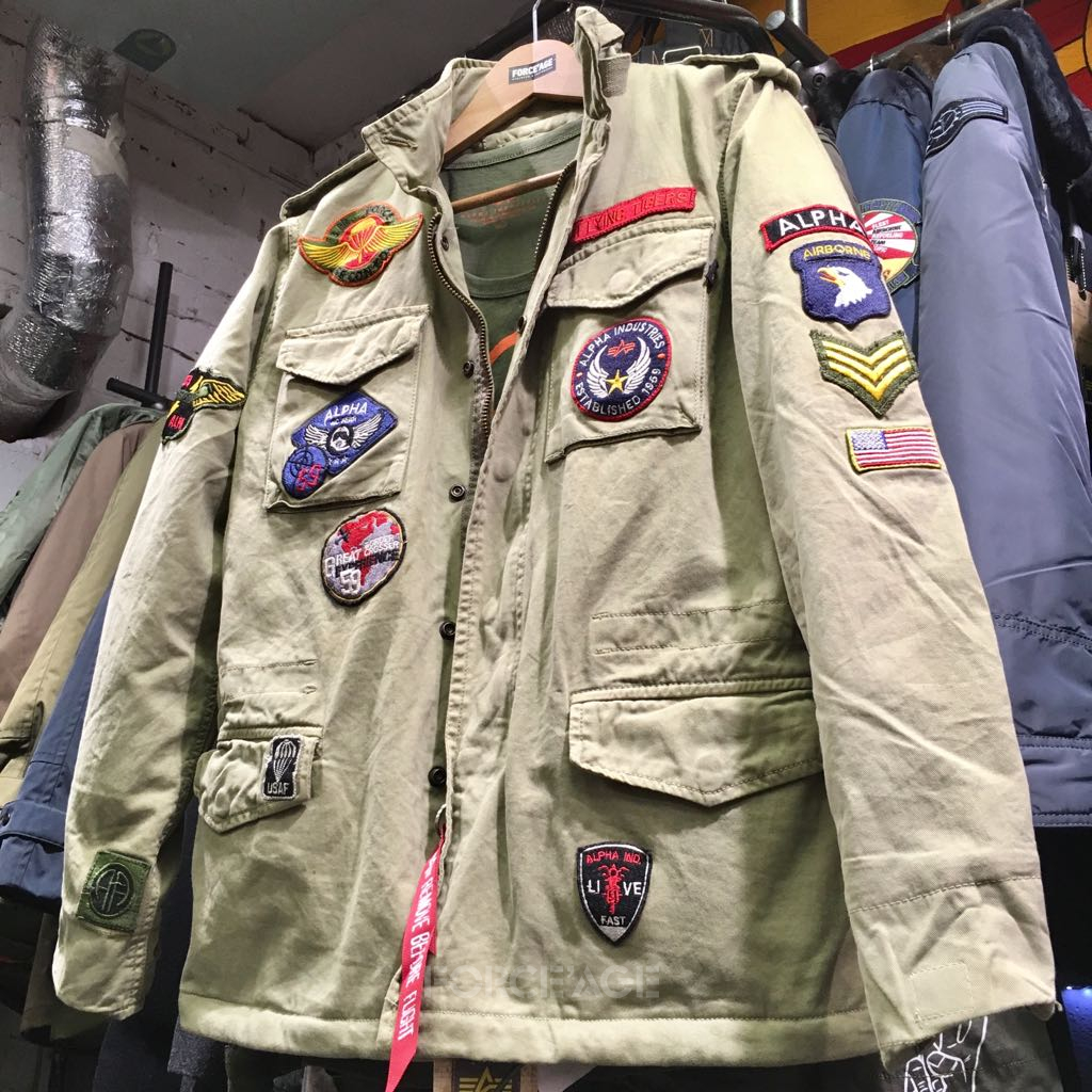 Куртка Альфа Индастриз М 65 с нашивками 