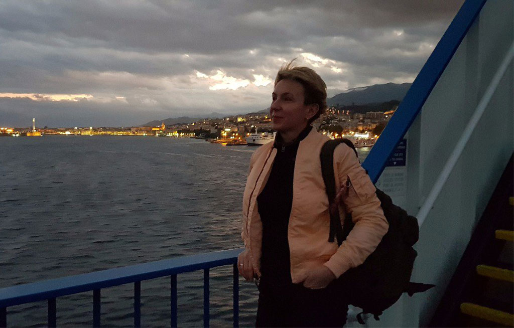 прогулка на корабле, Сицилия мессина, женский бомбер Alpha Industries